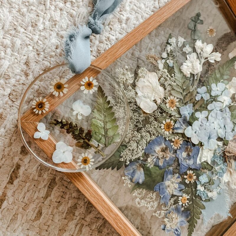 preserved blue and white flower frame and Christmas ornament
