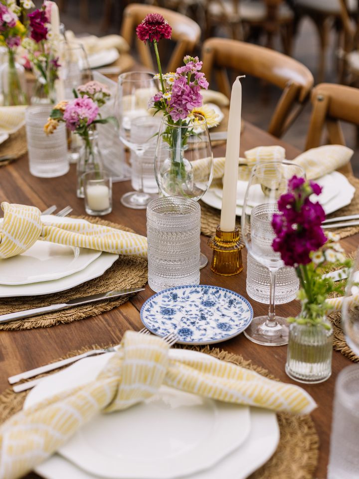 harvest tables with bud vases