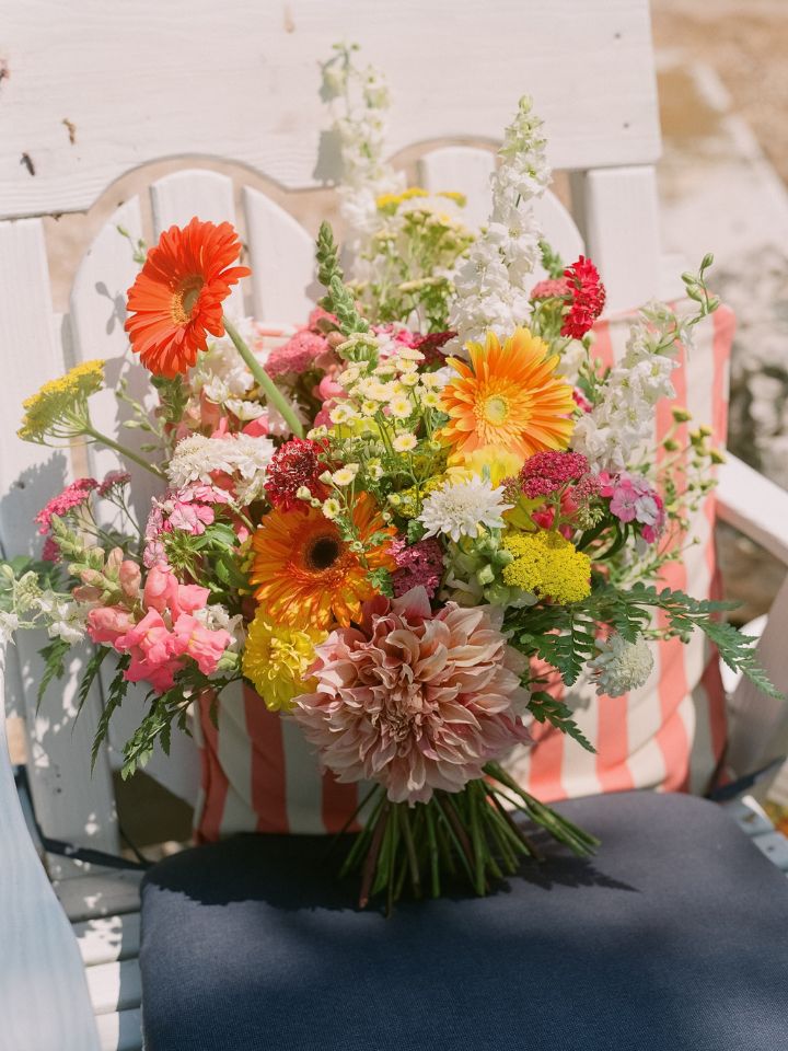 bright summer bouquet one sided for wedding