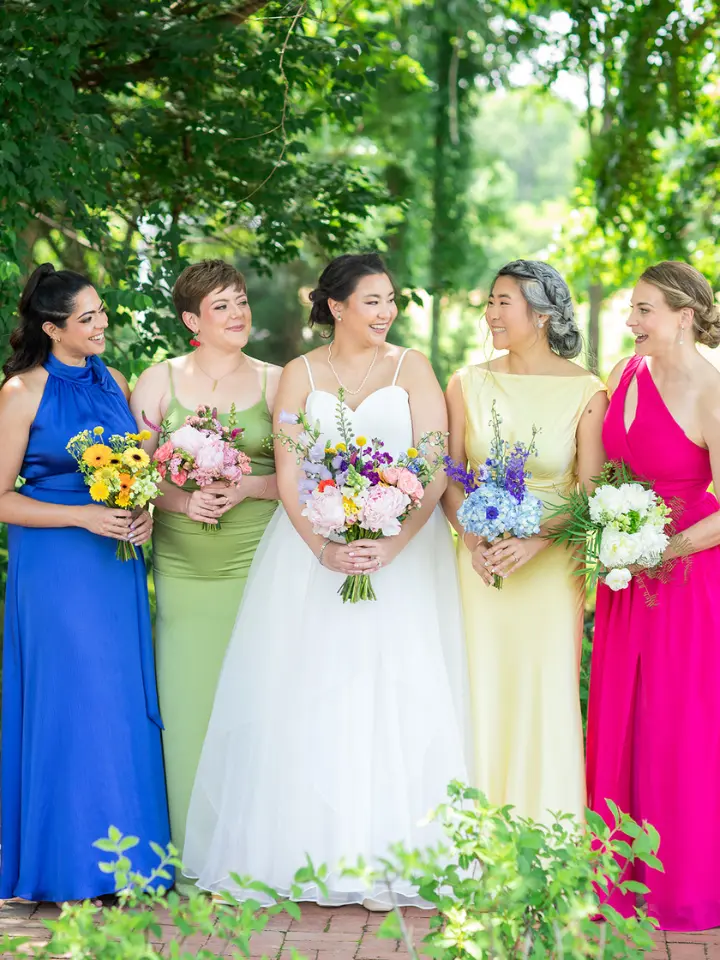 Bridesmaids bouquets that are all different